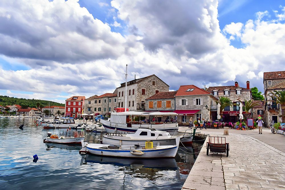 Der Hafen von Hvar